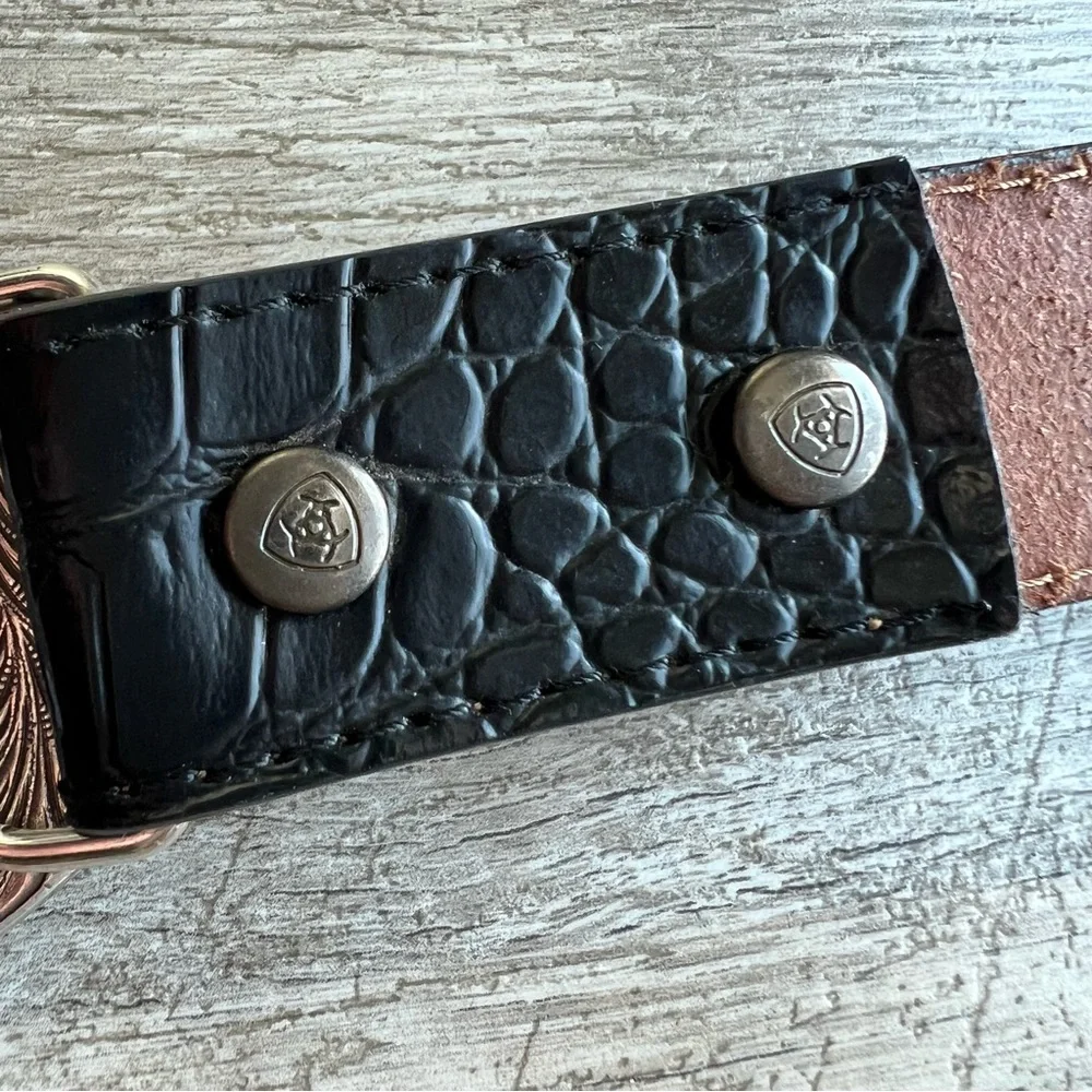 Ariat Floral Rhinestone Leather Belt and Buckle!